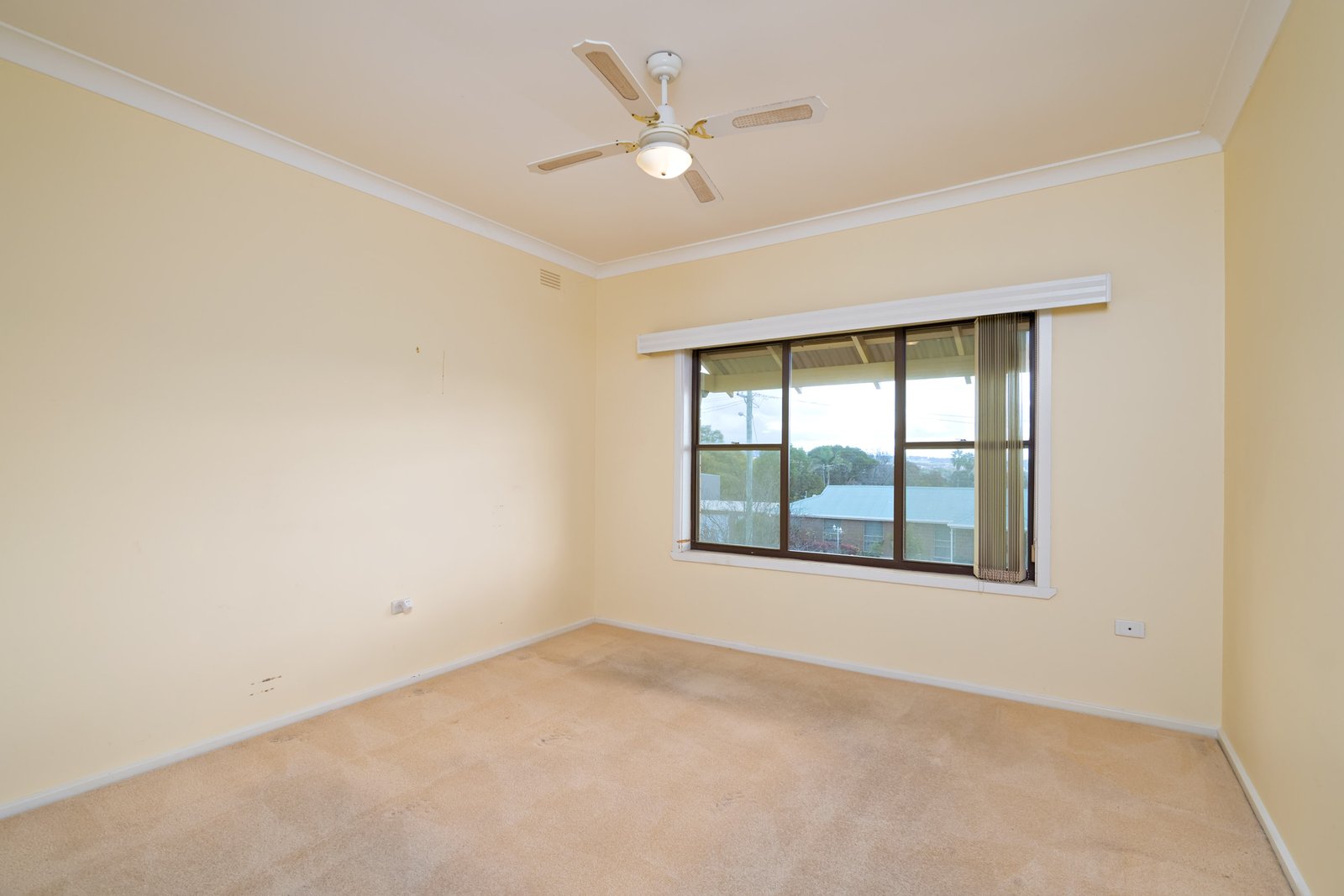 11 Missouri Avenue TOLLAND 9