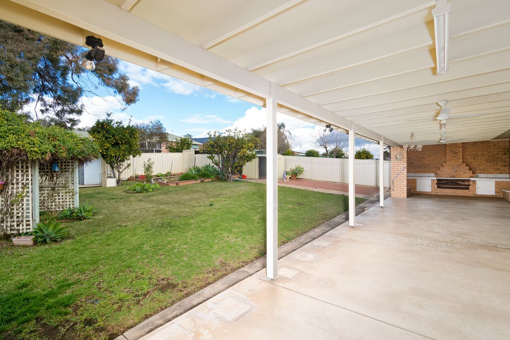 11 Missouri Avenue TOLLAND 14