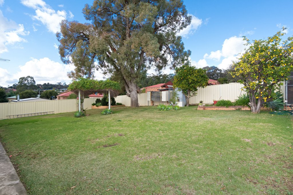 11 Missouri Avenue TOLLAND 15