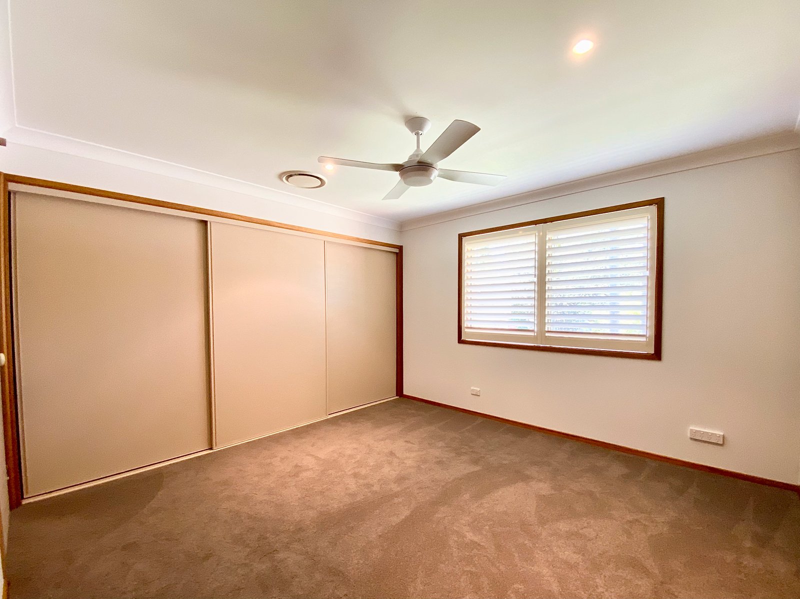 1/1 Mistral Close NELSON BAY 12