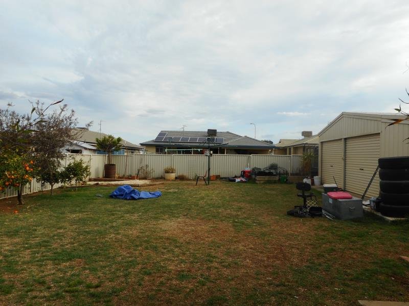 11 Mitchell Street TAMWORTH 7