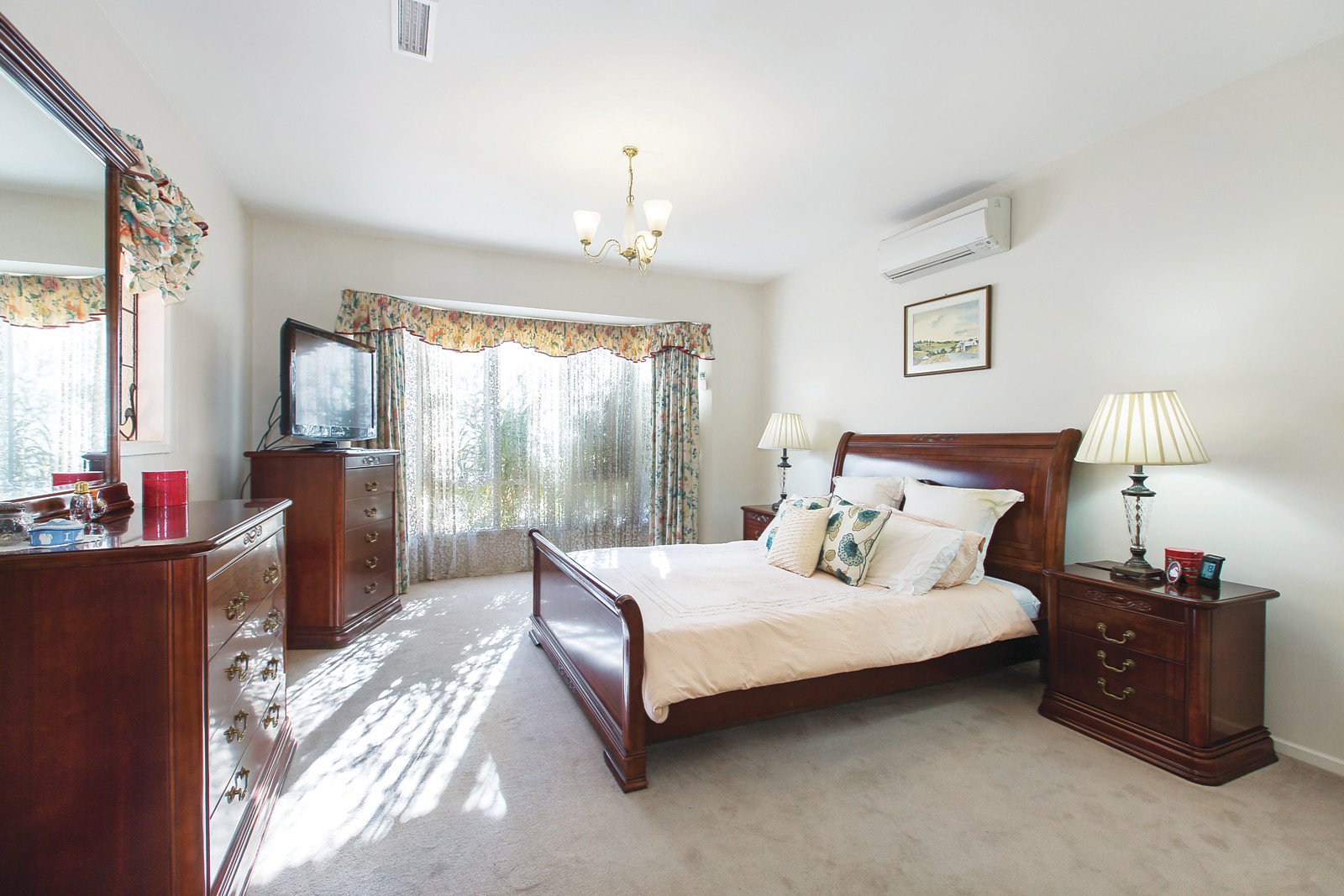 11 Moresby Street, Canterbury, VIC