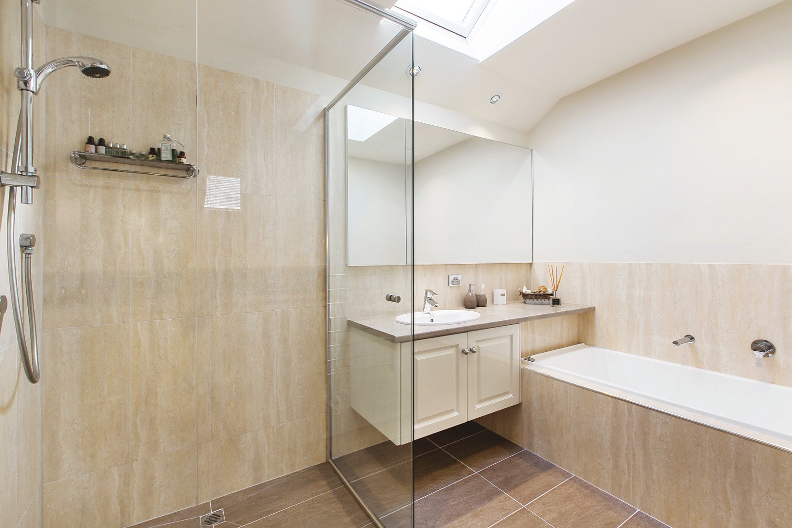 11 Moresby Street, Canterbury, VIC