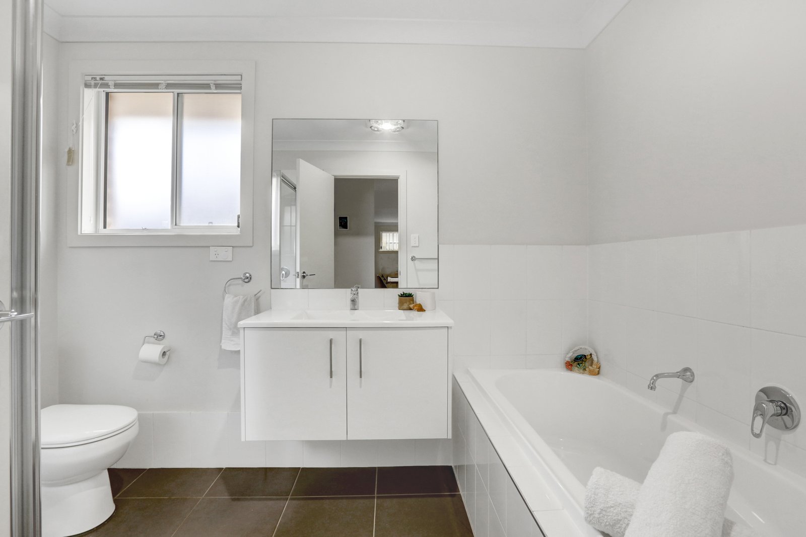 11 Morson Avenue HORSLEY 7