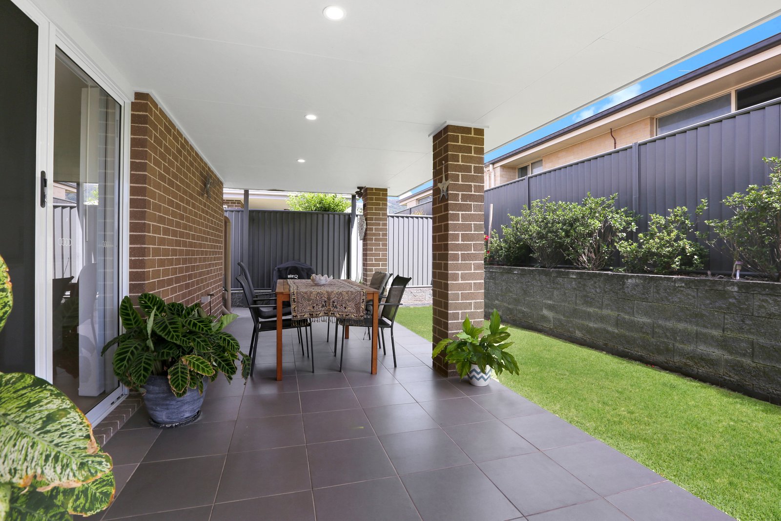 11 Morson Avenue HORSLEY 8