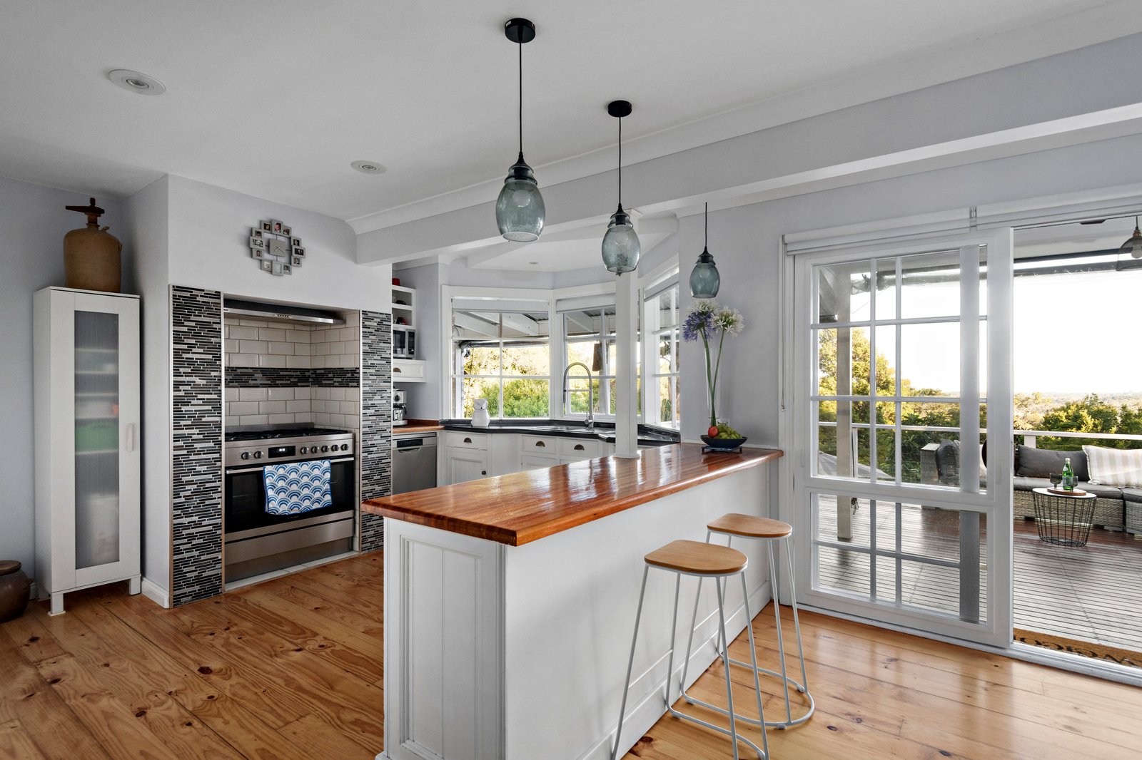 11 Mountain Avenue, Frankston South, 3199