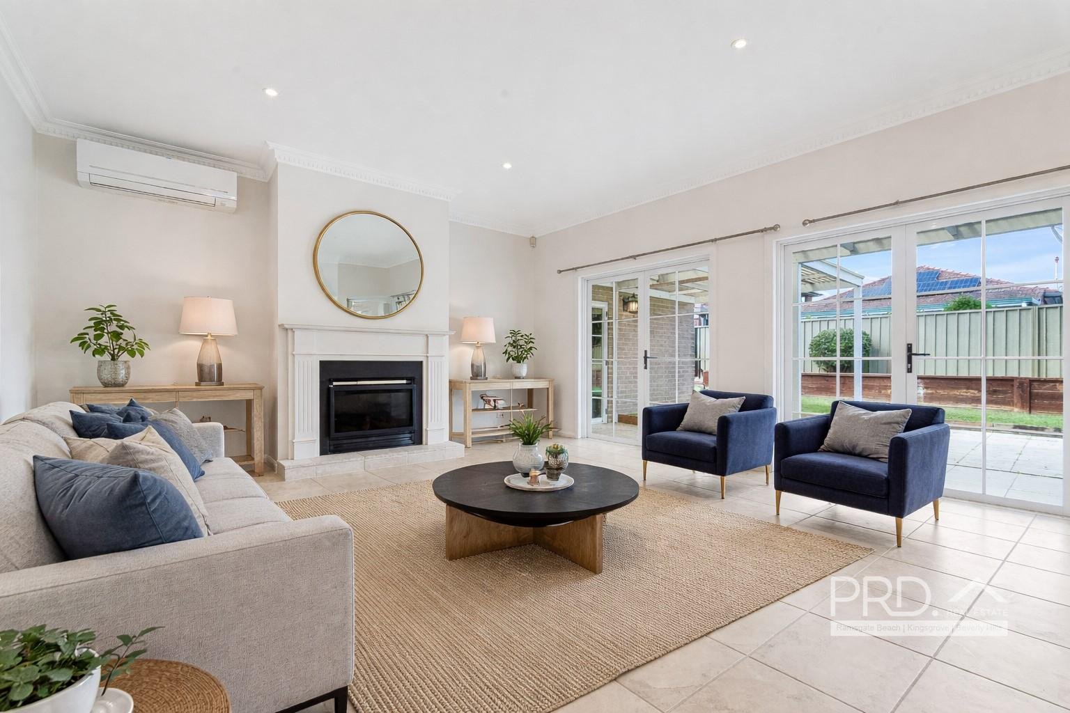 11 Moya Crescent KINGSGROVE 4
