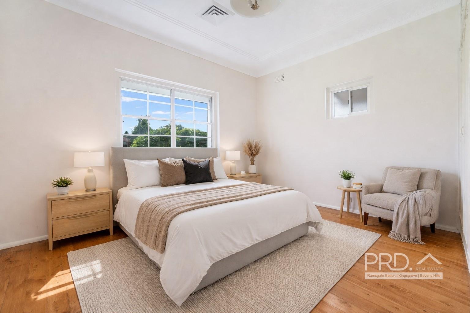 11 Moya Crescent KINGSGROVE 5
