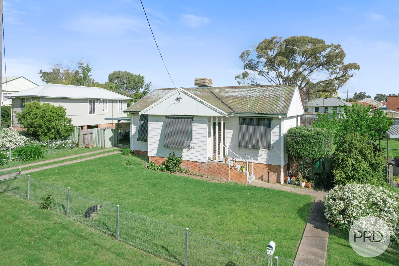 11 Munro Street QUIRINDI 2