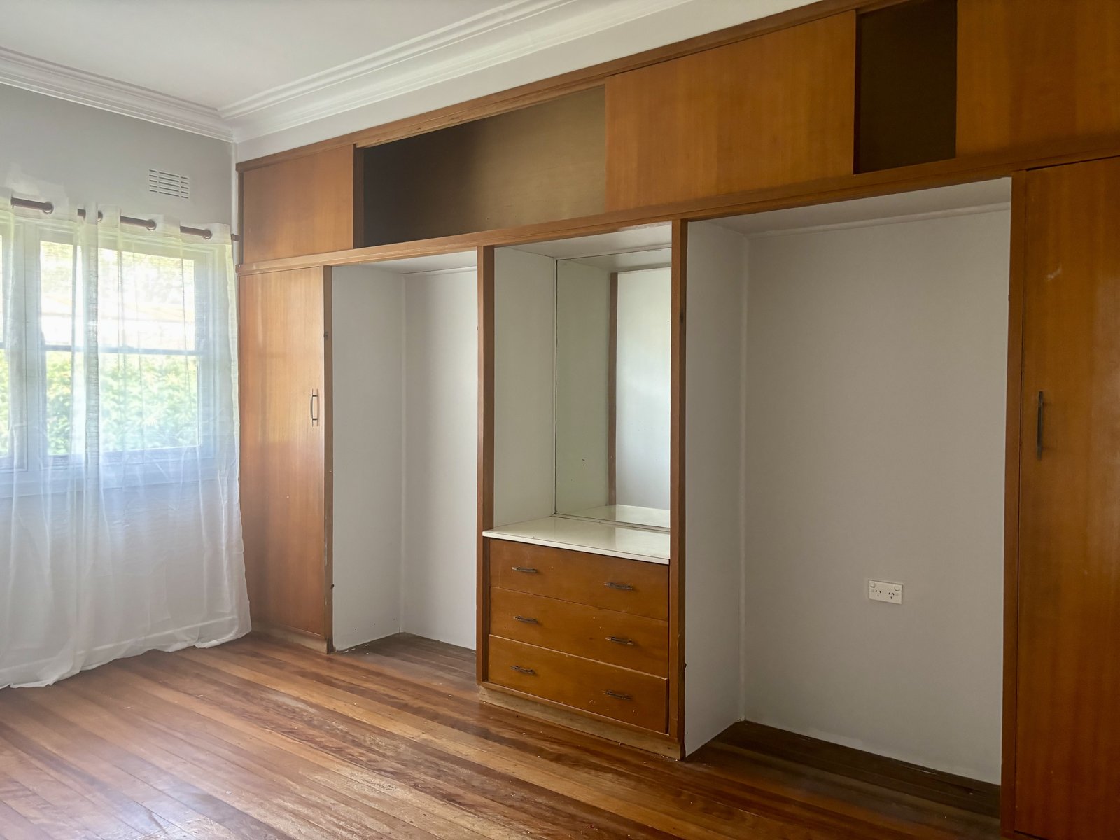 11 Muriel St  Adamstown Heights 7