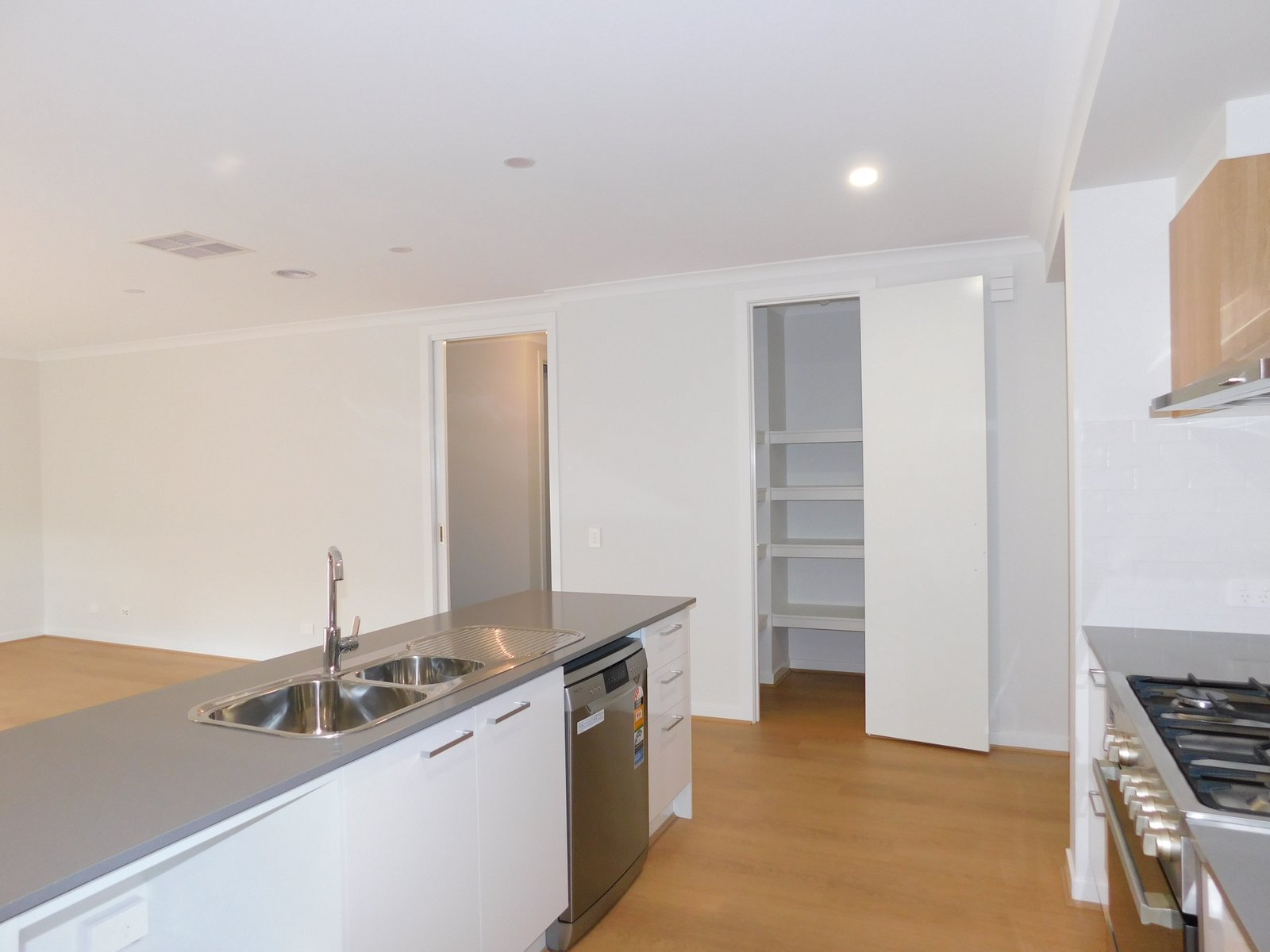 Gallery: 11 Narrawong Avenue