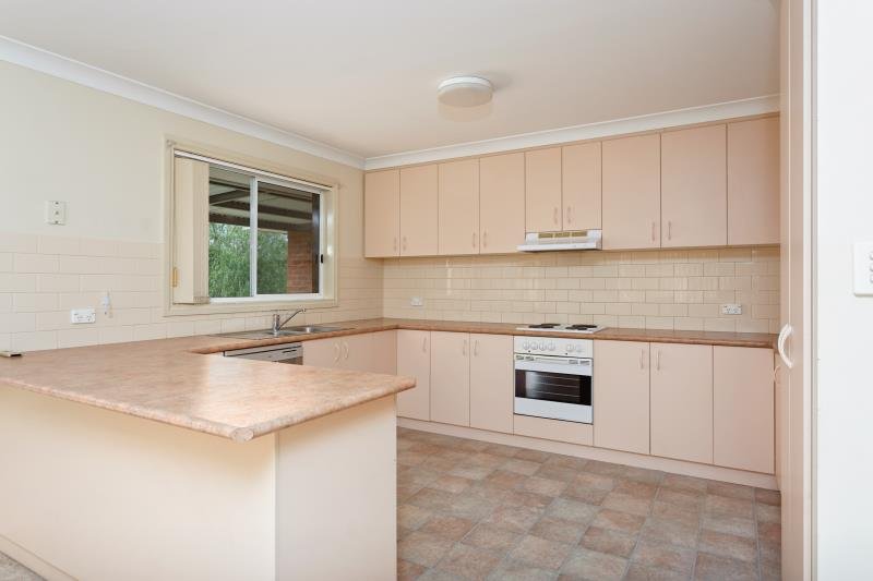 11 Nathan Place KOORINGAL 2