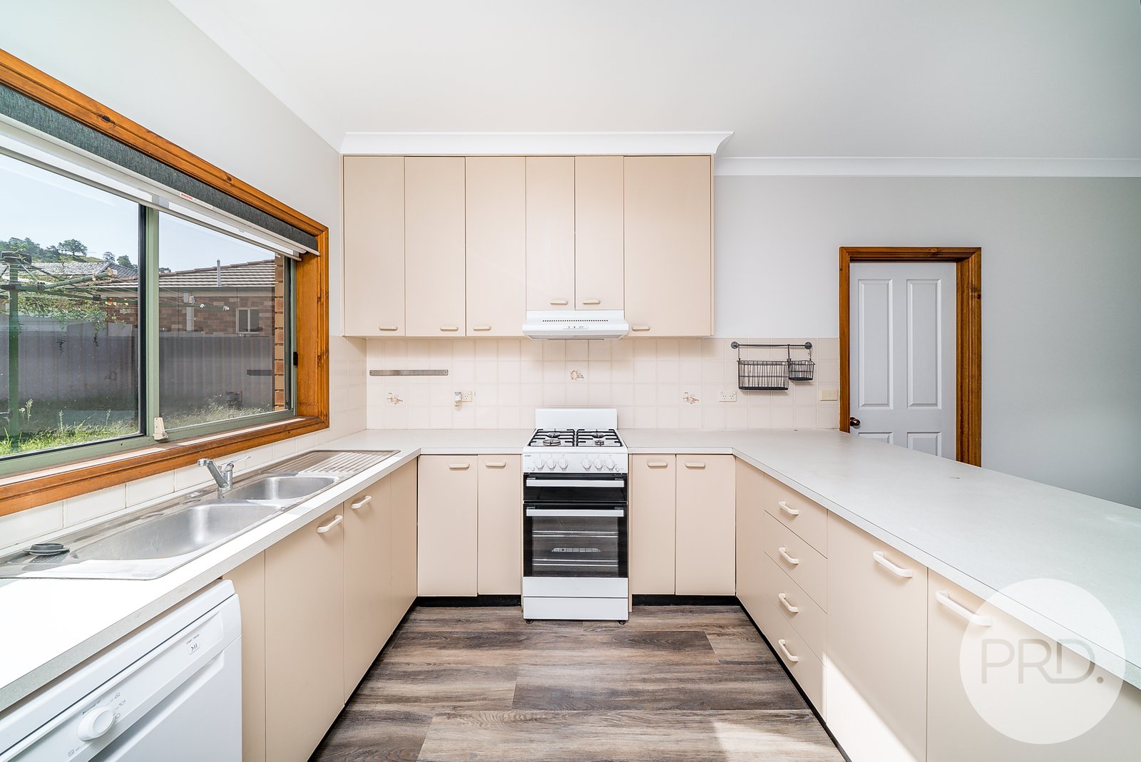 1/1 Nathan Place KOORINGAL 3