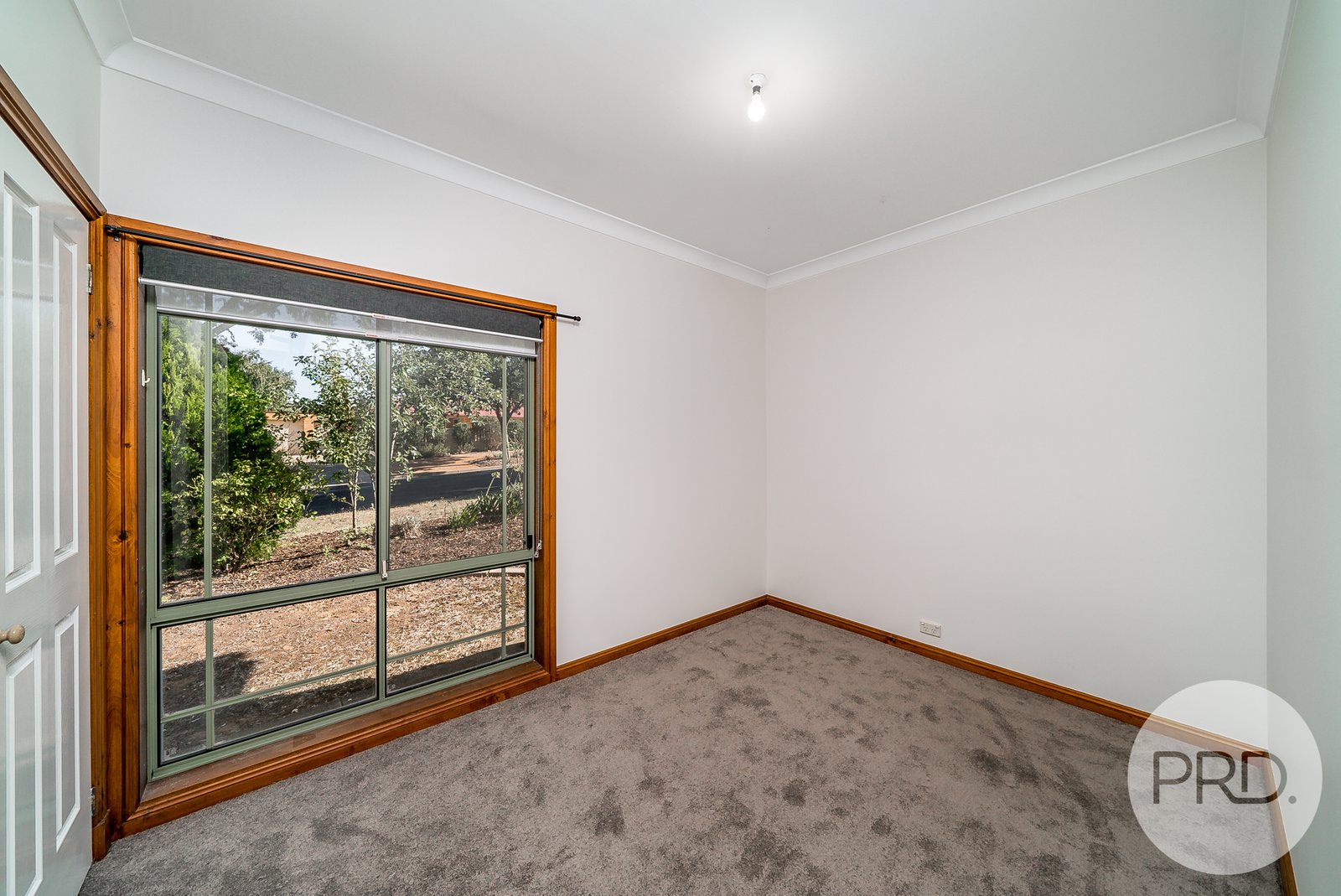 1/1 Nathan Place KOORINGAL 8