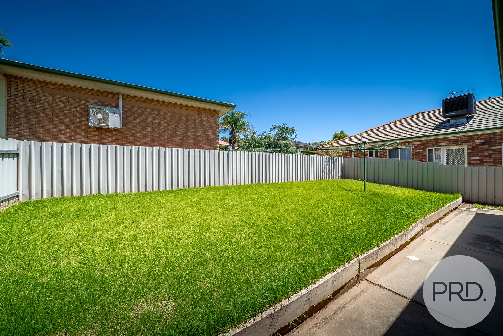 1/1 Nathan Place KOORINGAL 10