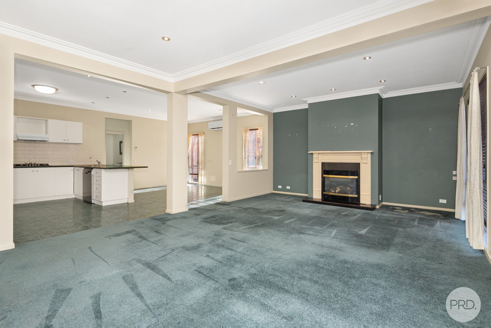 11 Nevett Crescent MOUNT HELEN 3