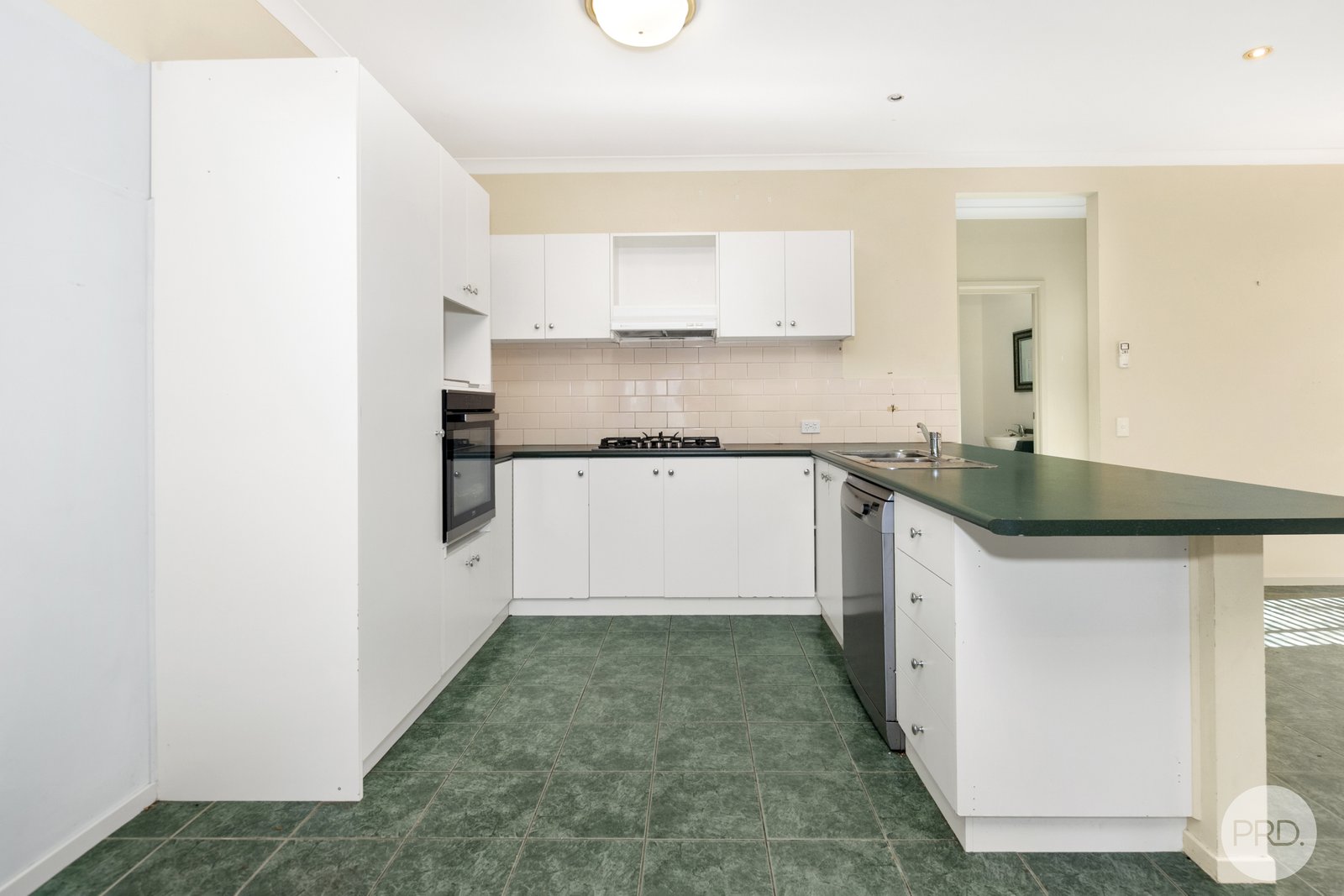 11 Nevett Crescent MOUNT HELEN 5