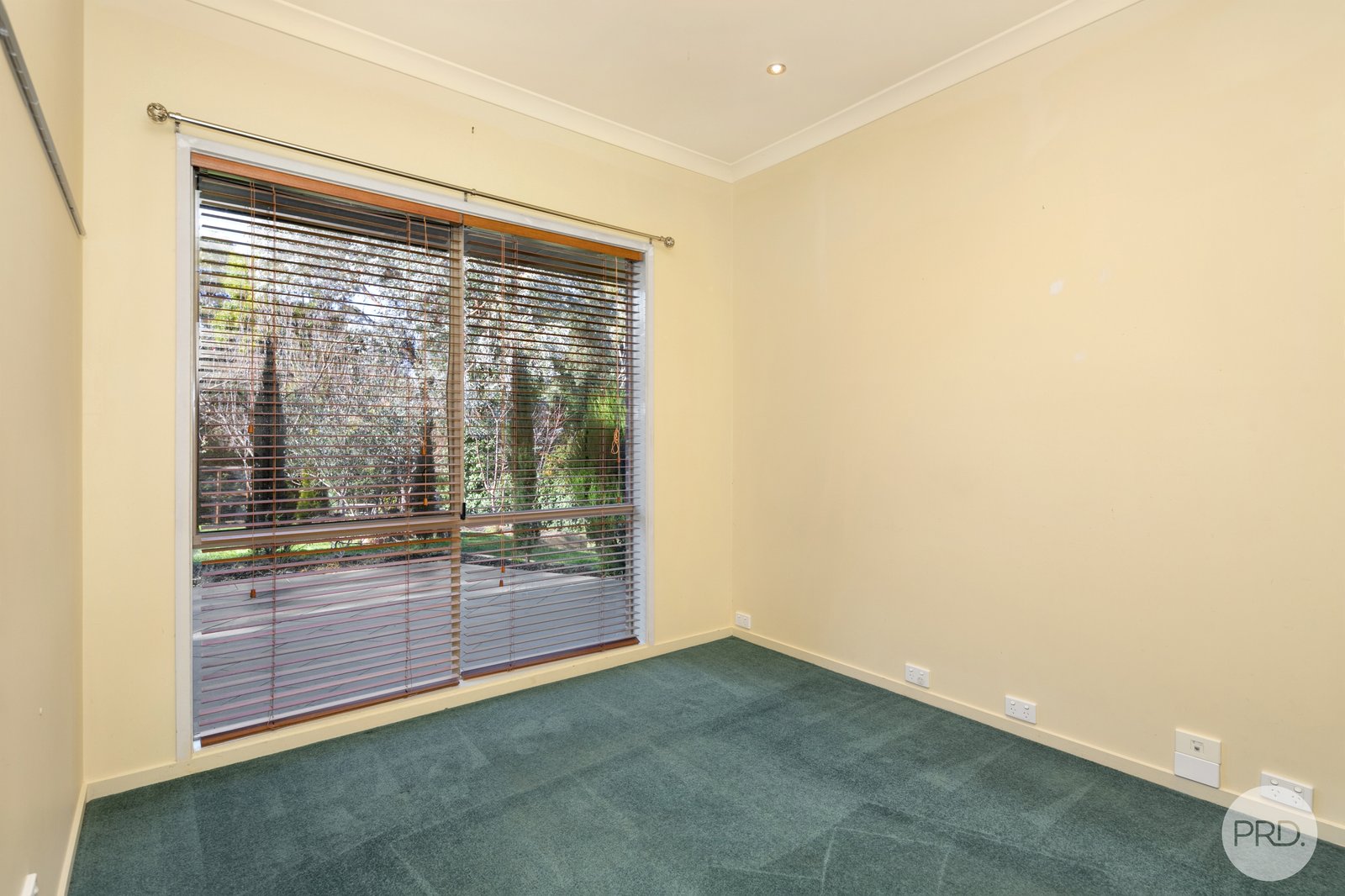 11 Nevett Crescent MOUNT HELEN 6