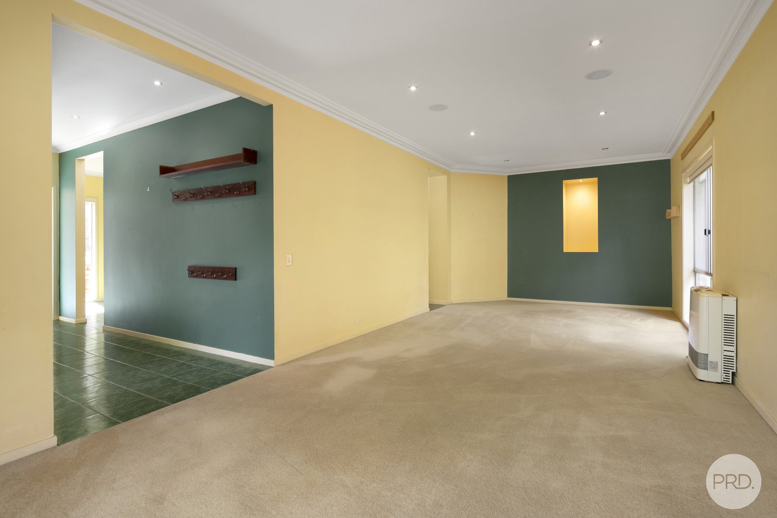 11 Nevett Crescent MOUNT HELEN 2