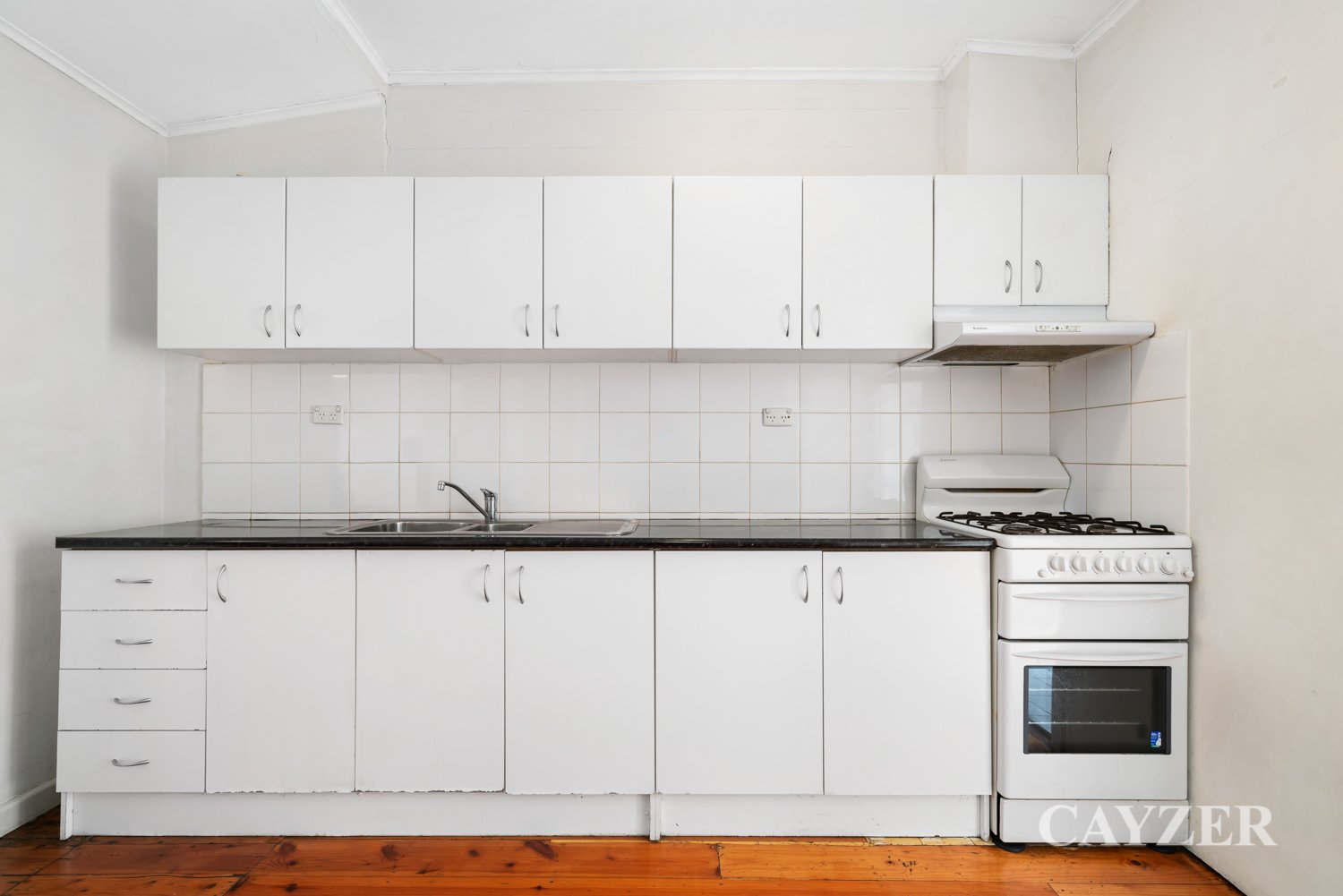 Gallery: 11 Neville Street