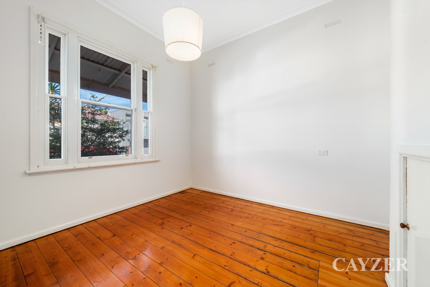 Gallery: 11 Neville Street