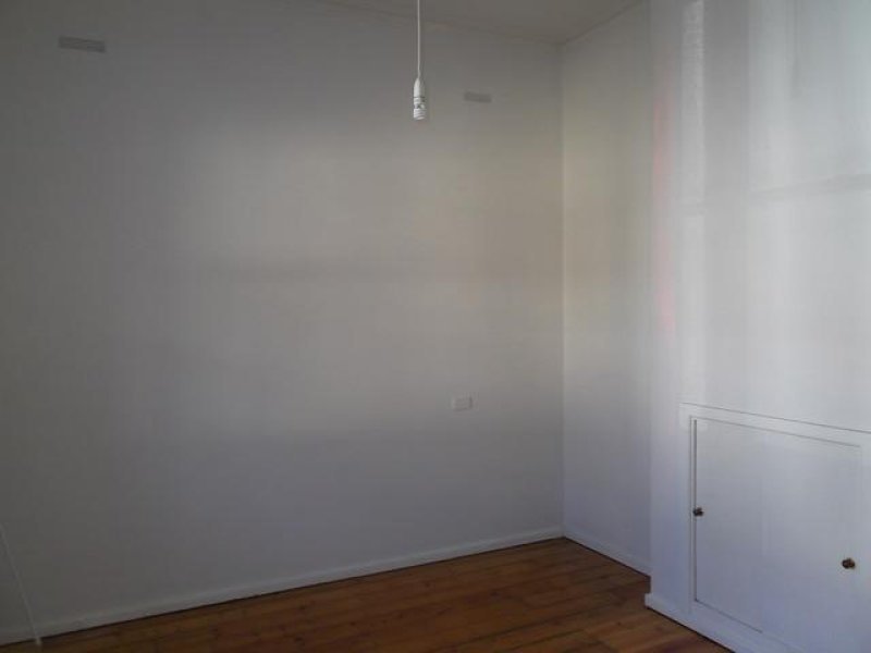 Gallery: 11 Neville Street