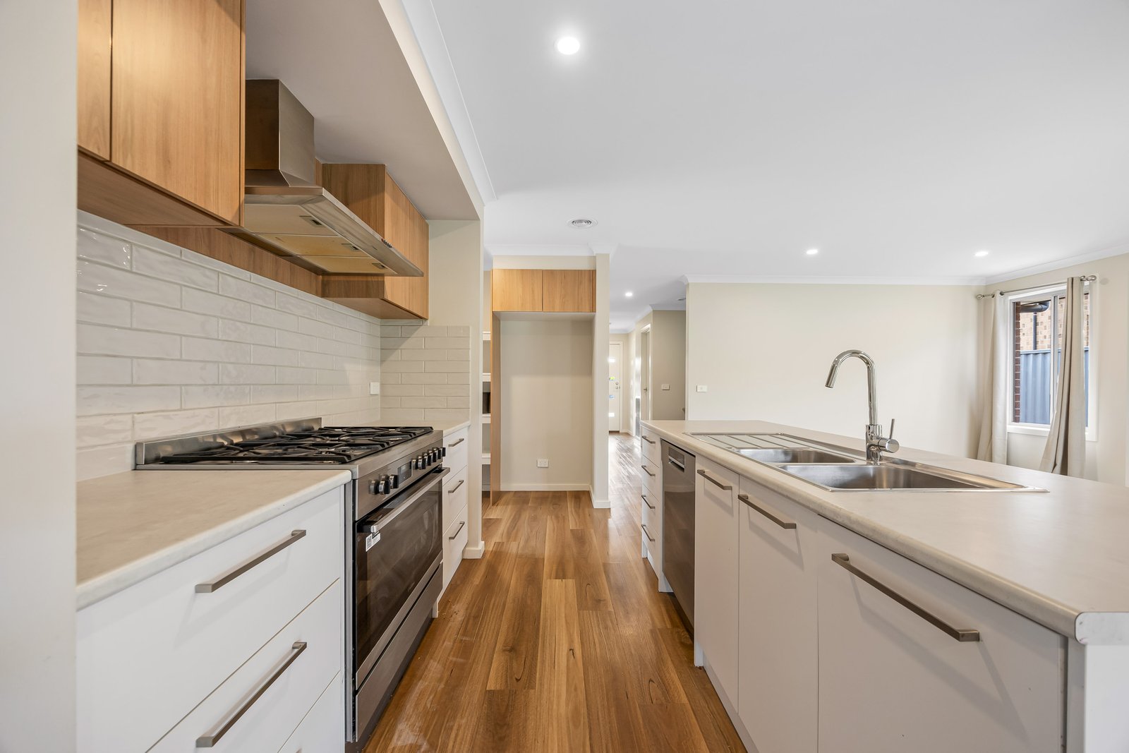 Gallery: 11 Nikolaos Street