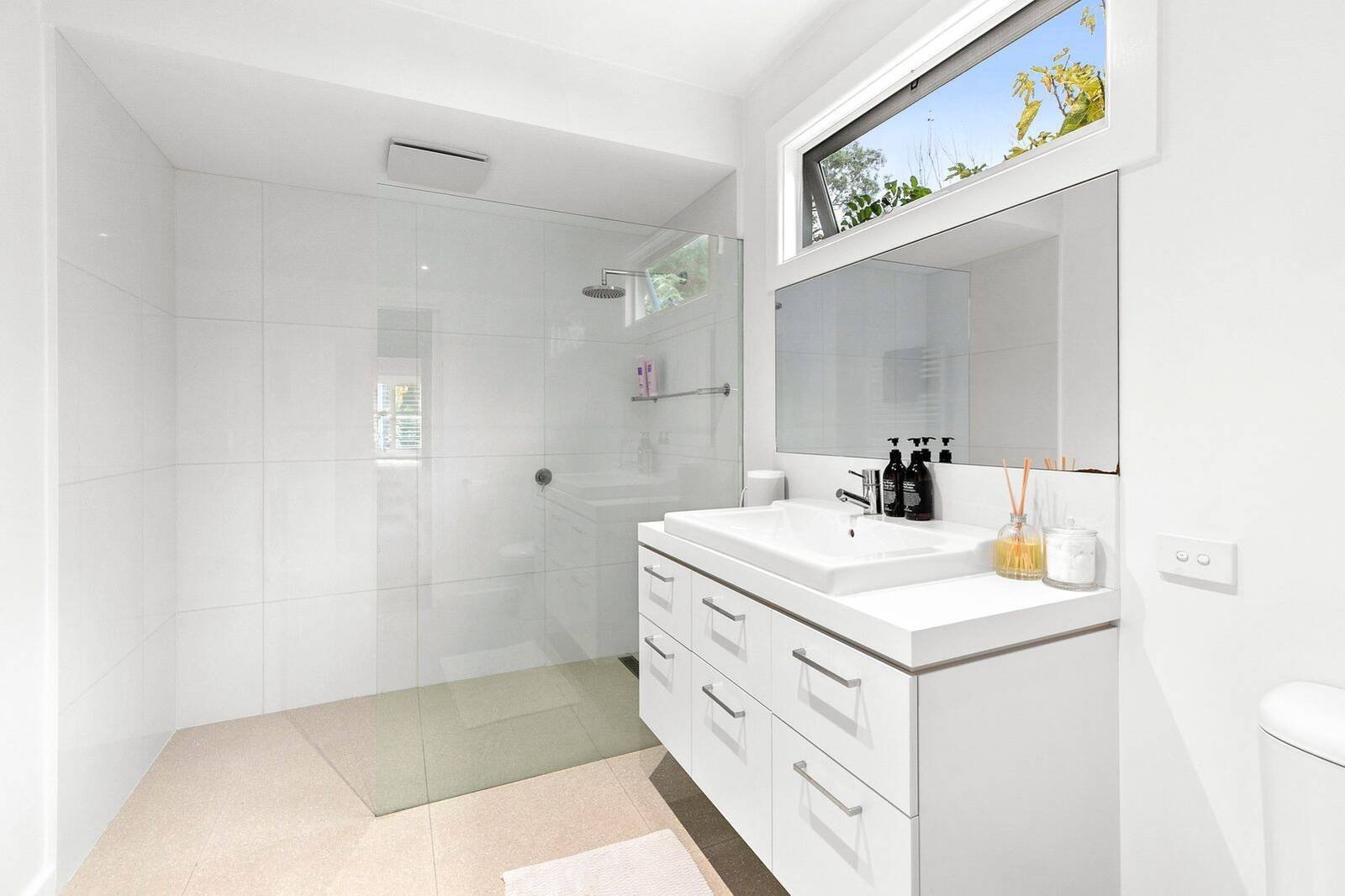 Real Estate and Property in 11 Noble Street, Barwon Heads, VIC