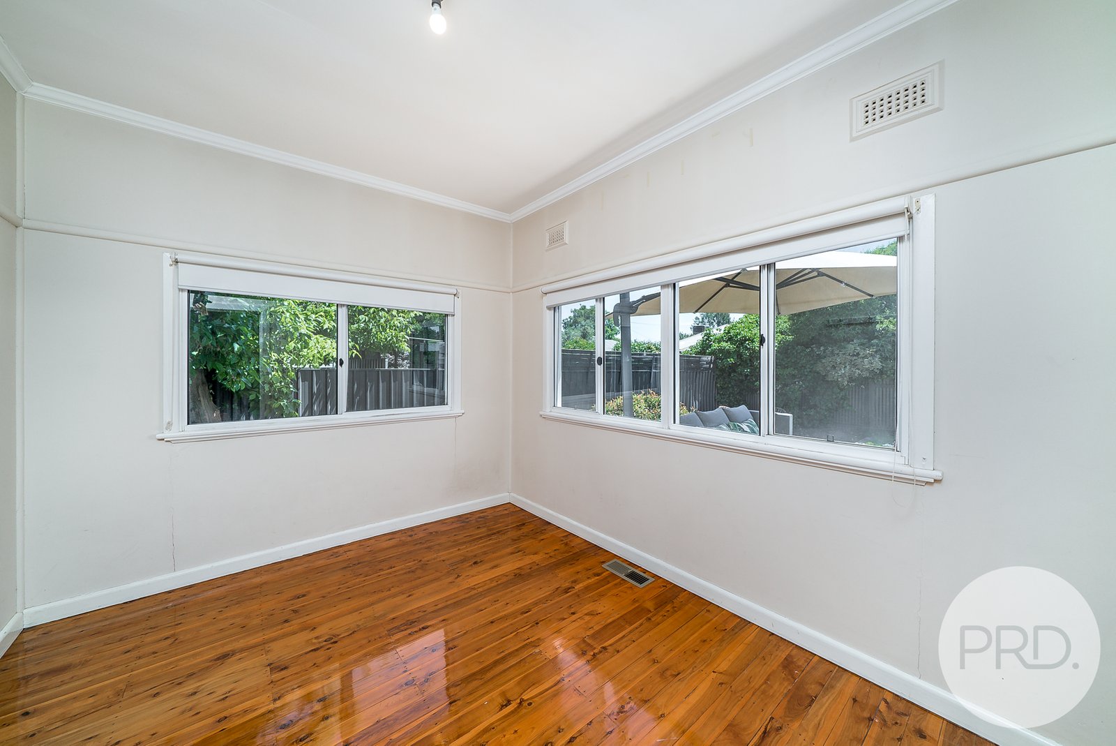 11 North Parade WAGGA WAGGA 10