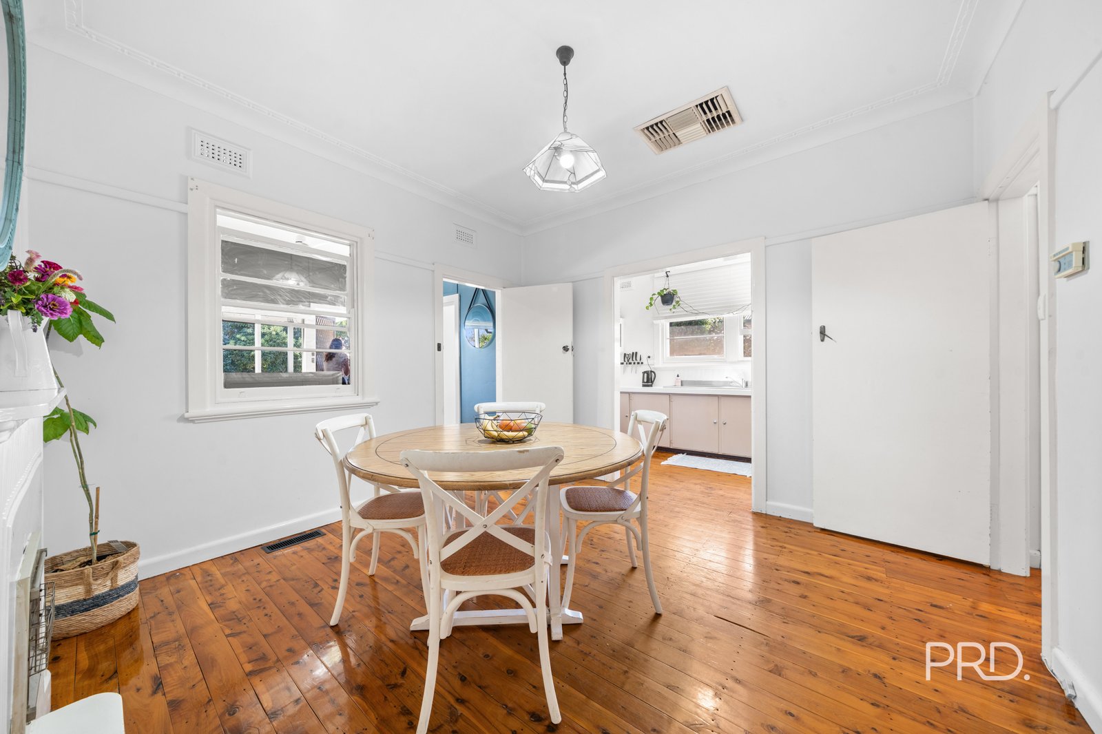 11 North Parade WAGGA WAGGA 6