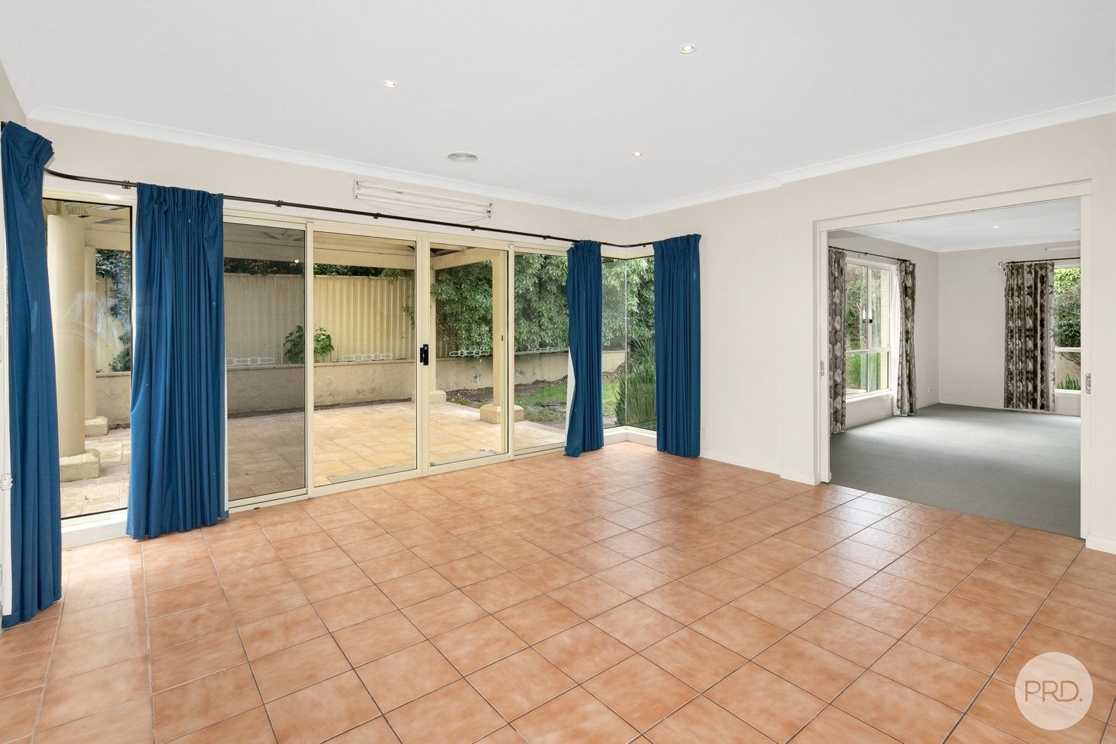 11 Oakbank Drive MOUNT HELEN 8