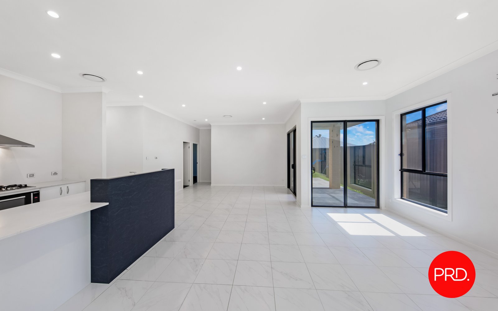 11 Olive Hill Drive COBBITTY 2