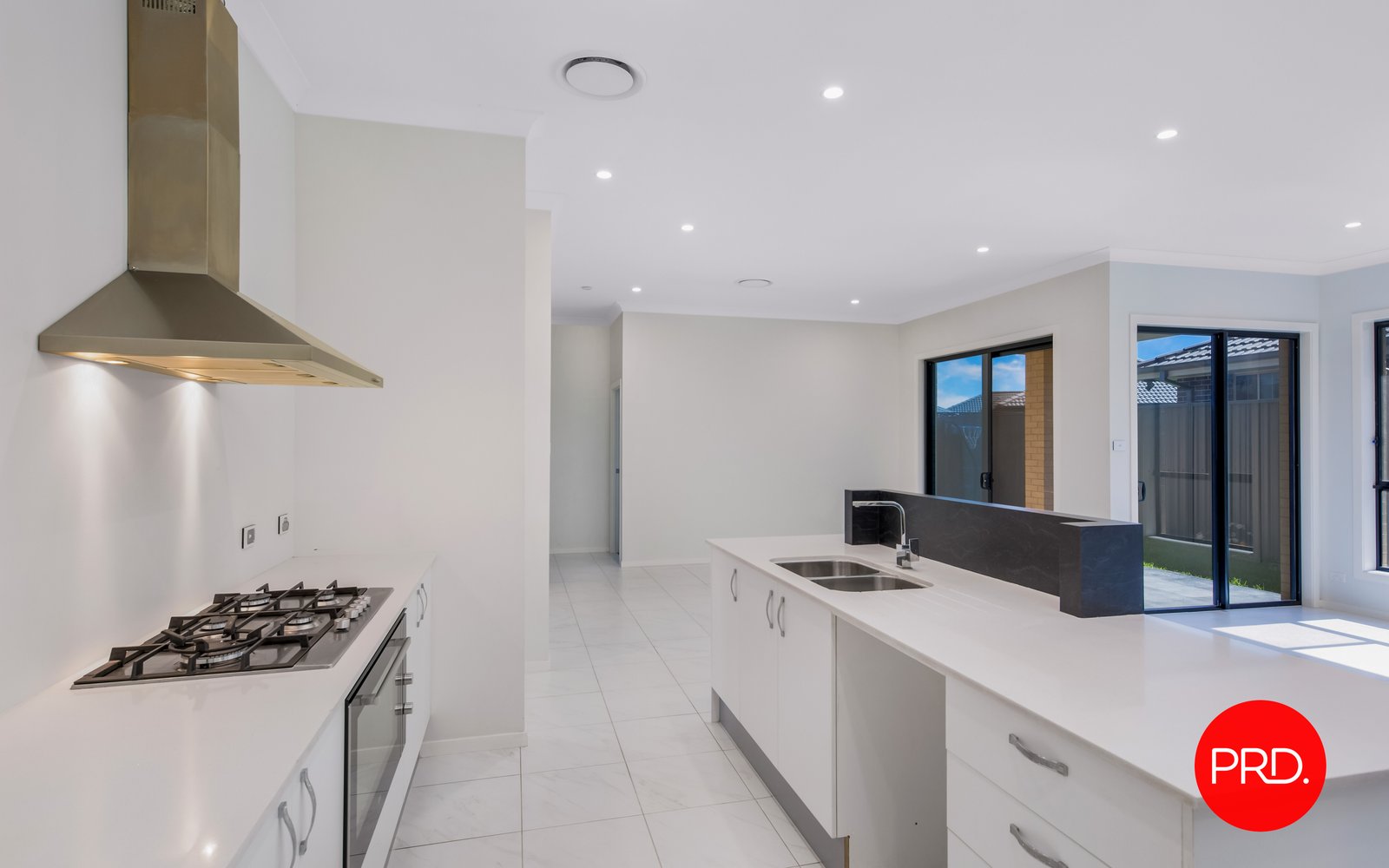 11 Olive Hill Drive COBBITTY 5