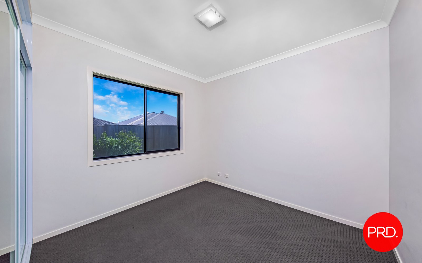 11 Olive Hill Drive COBBITTY 8