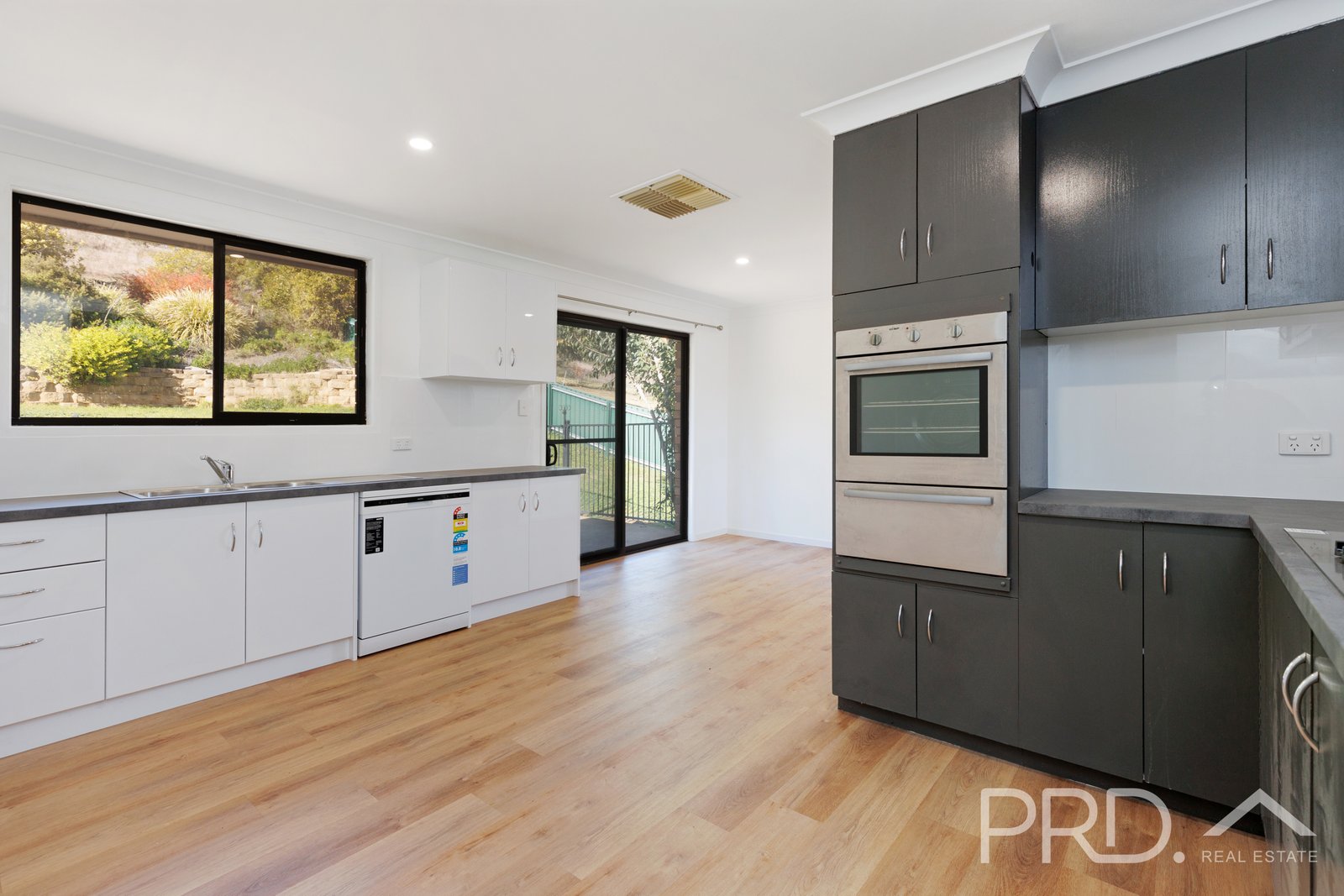 11 Otway Lane GUNDAGAI 2