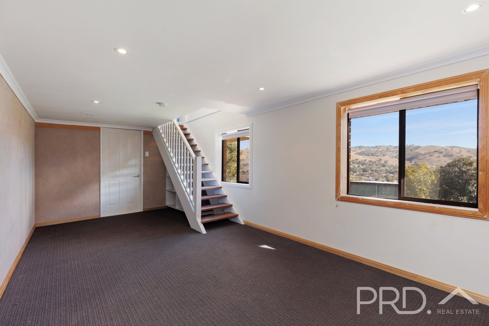 11 Otway Lane GUNDAGAI 16