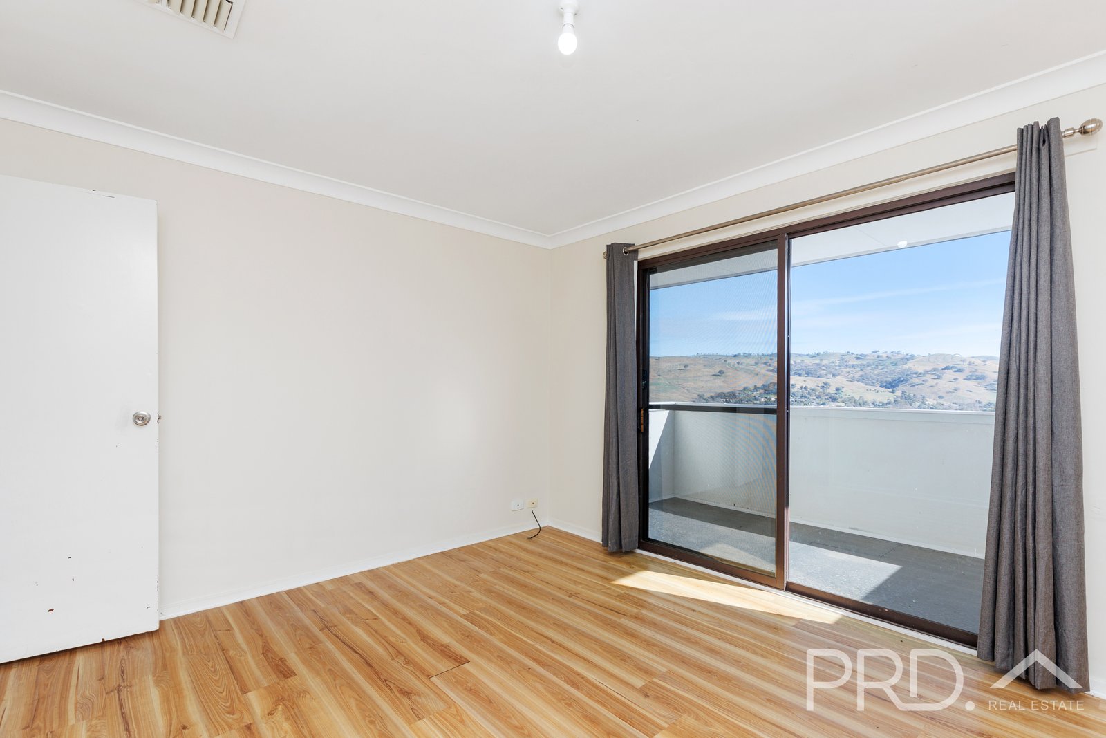 11 Otway Lane GUNDAGAI 7