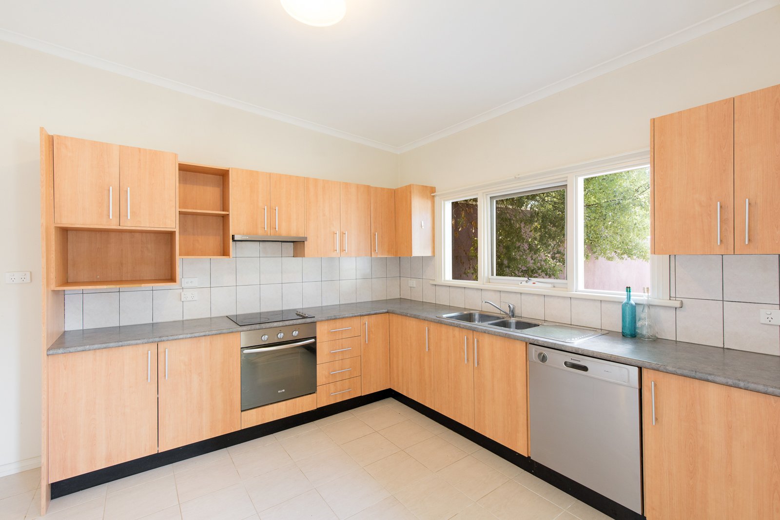 Gallery: 11 Otway Street South