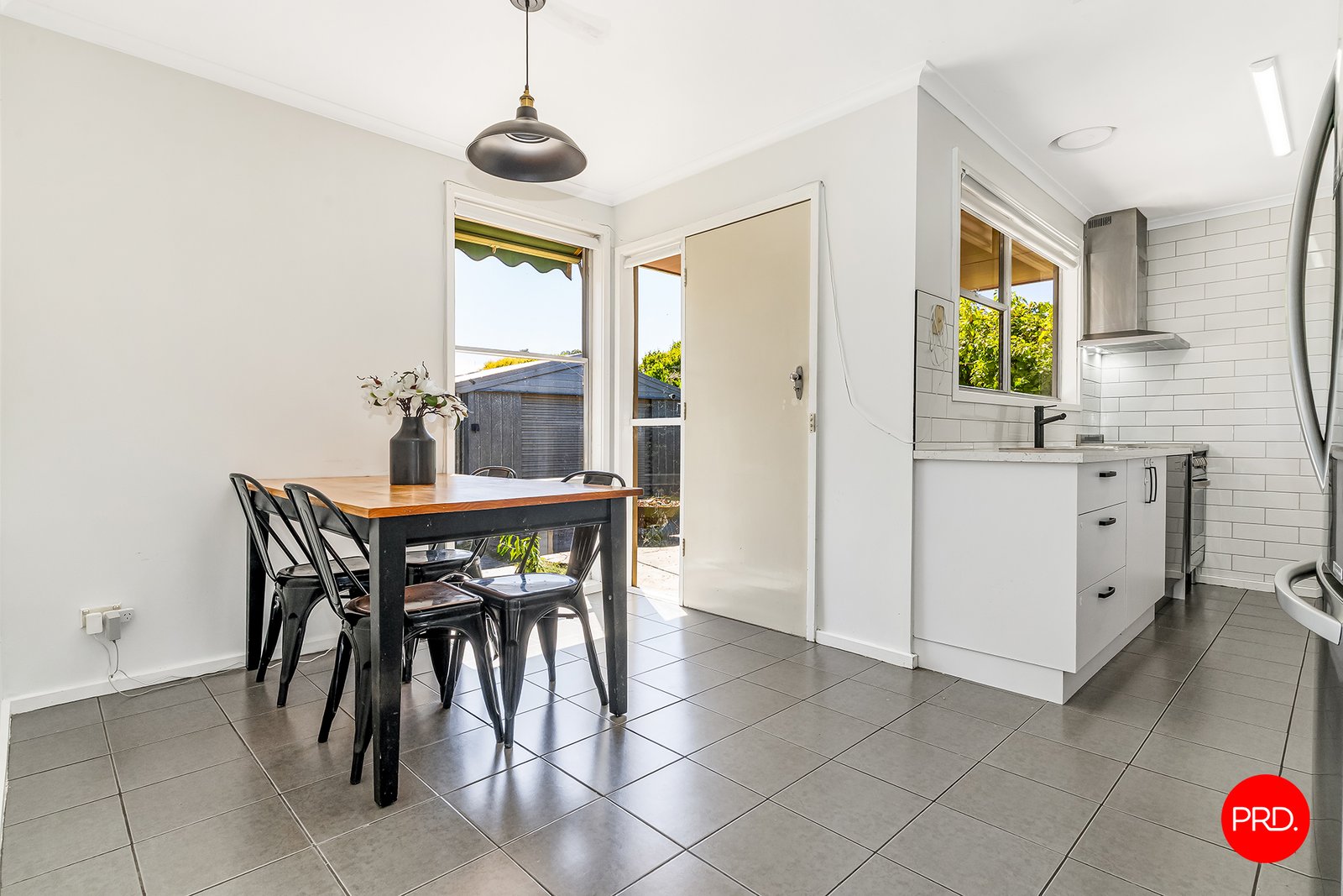 11 Owen Street KENNINGTON 3