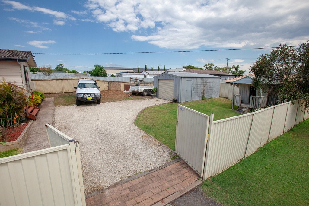 11 Oxford st  GRETA 17