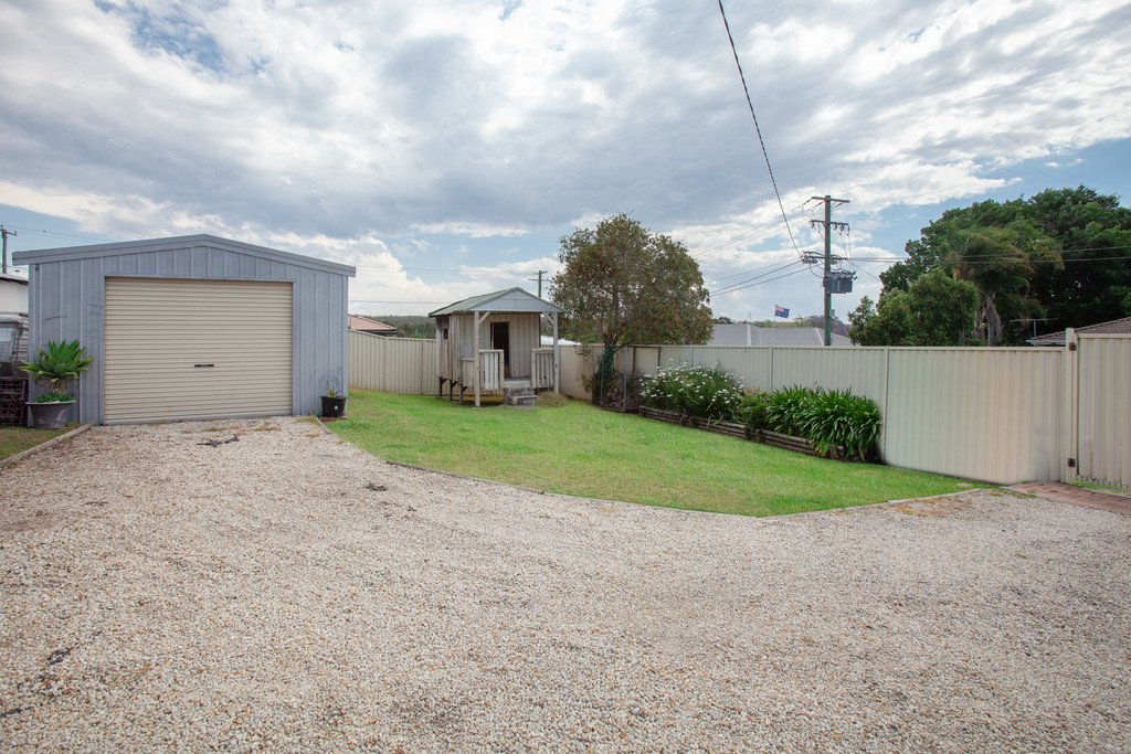 11 Oxford st  GRETA 19