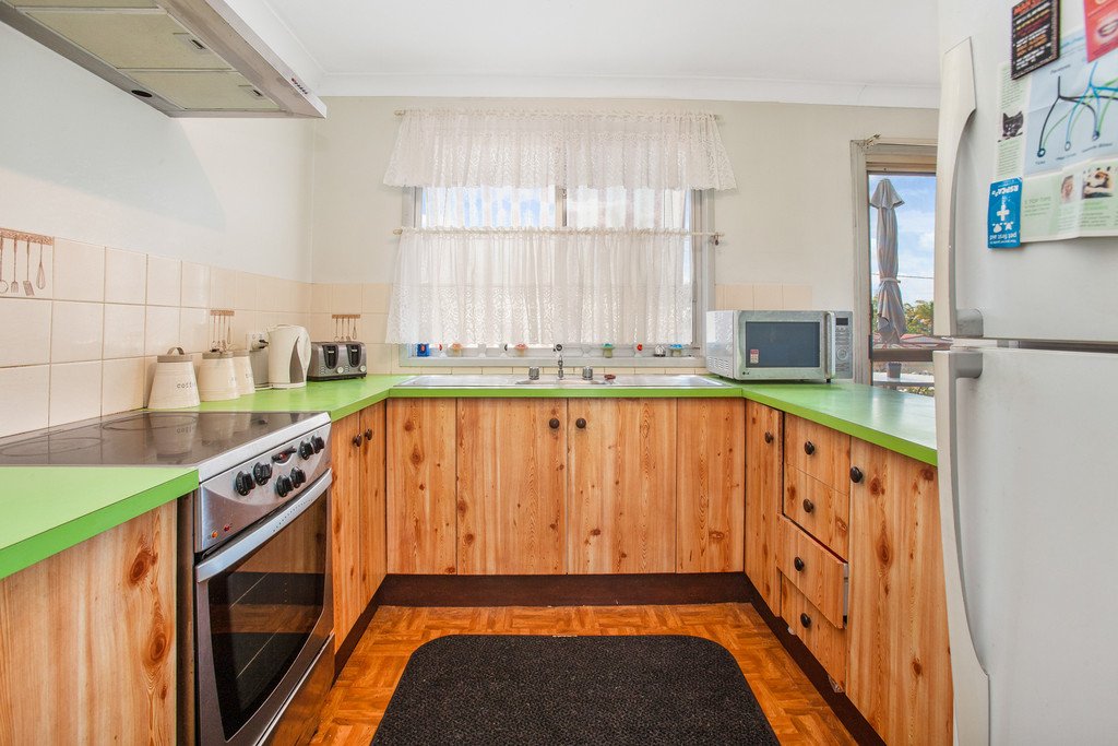 11 Oxford st  GRETA 22