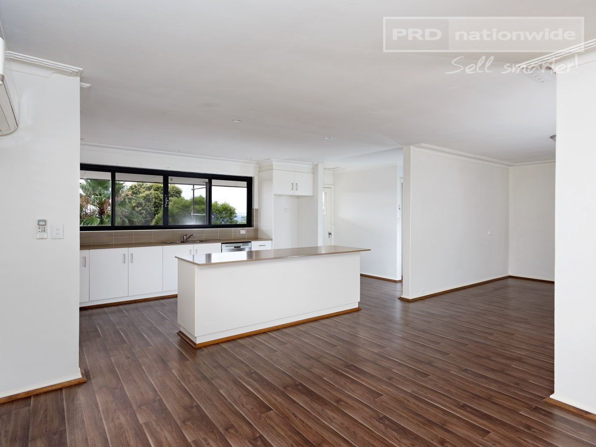 11 Panorama Street KOORINGAL 4