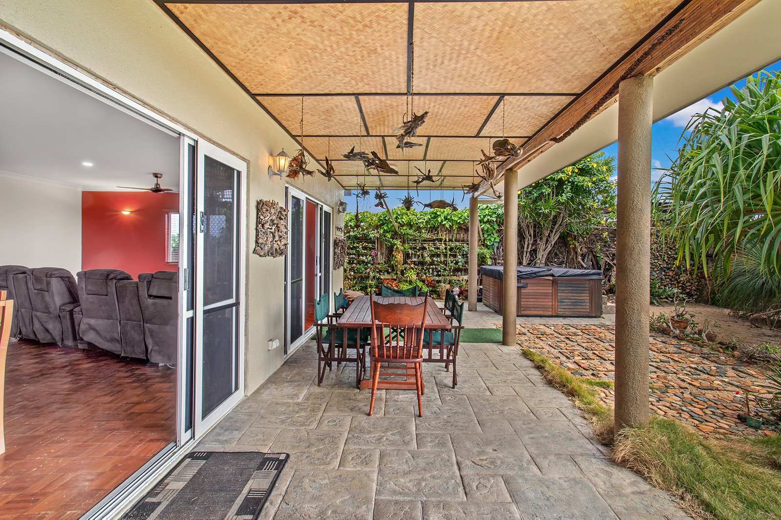 11 Panoramic Court CANNONVALE 4