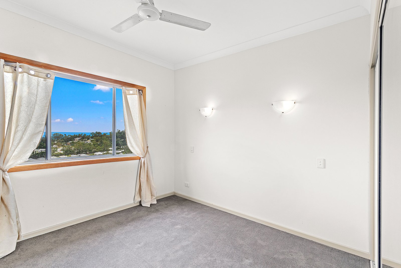 11 Panoramic Court CANNONVALE 8