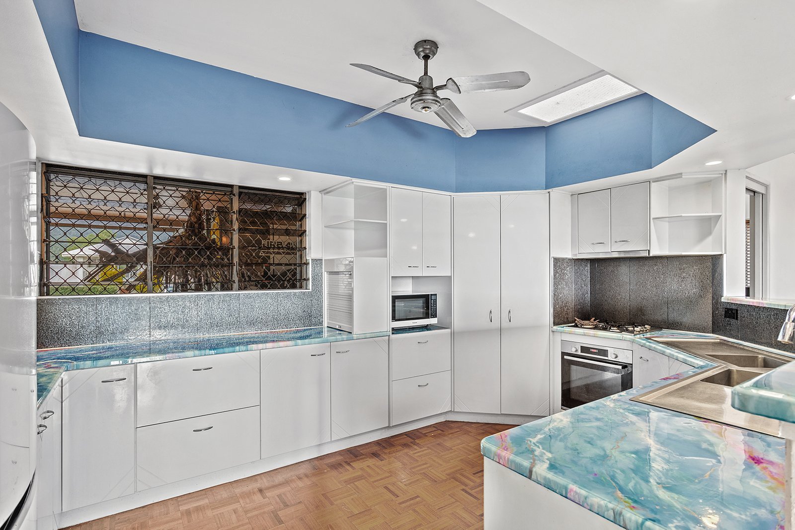 11 Panoramic Court CANNONVALE 17