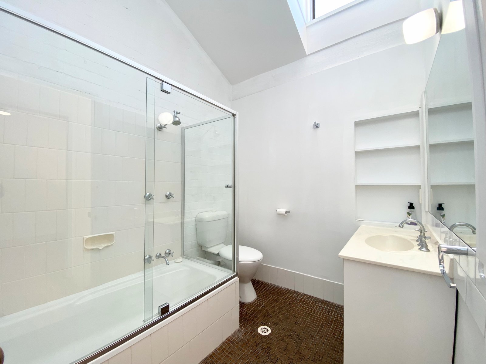 11 Pantowora Street CORLETTE 12