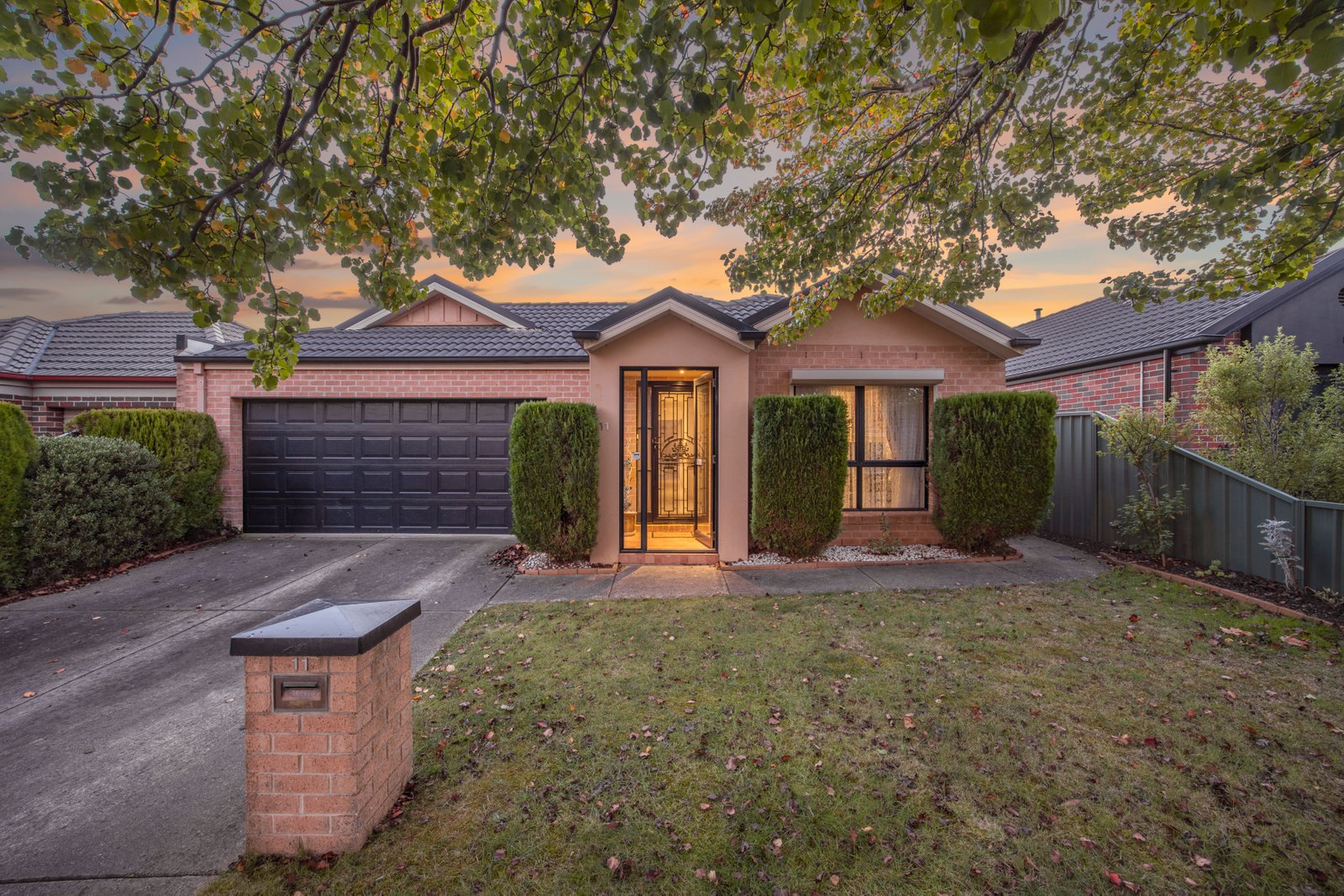 11 Parbury Avenue LAKE GARDENS 1