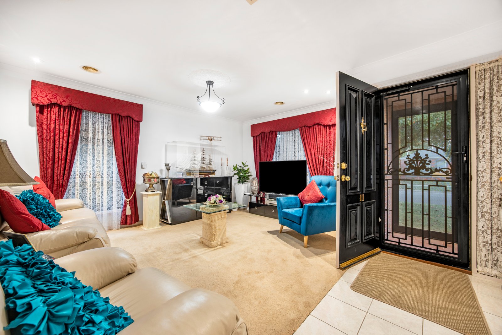 11 Parbury Avenue LAKE GARDENS 3