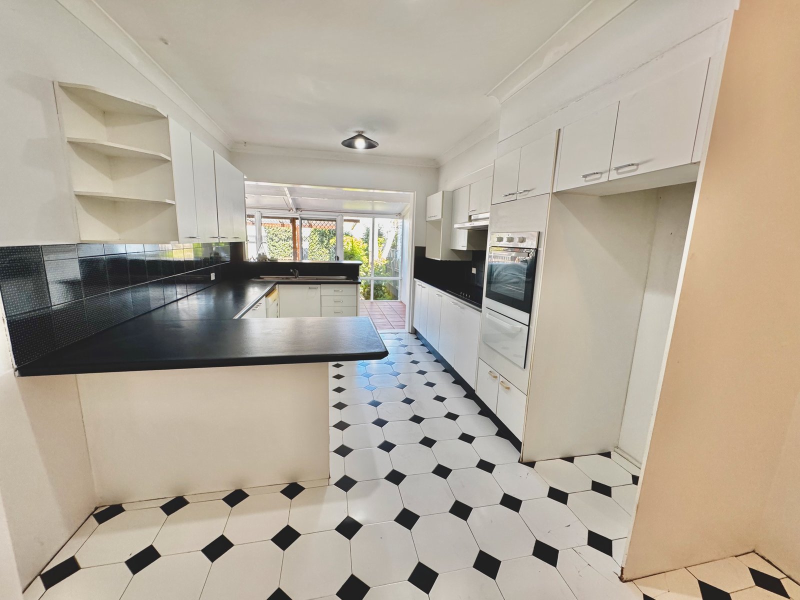 11 Park Road SANS SOUCI 5